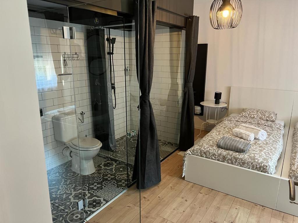 4 Stars Rooms Near Airport Scitarjevo Luaran gambar